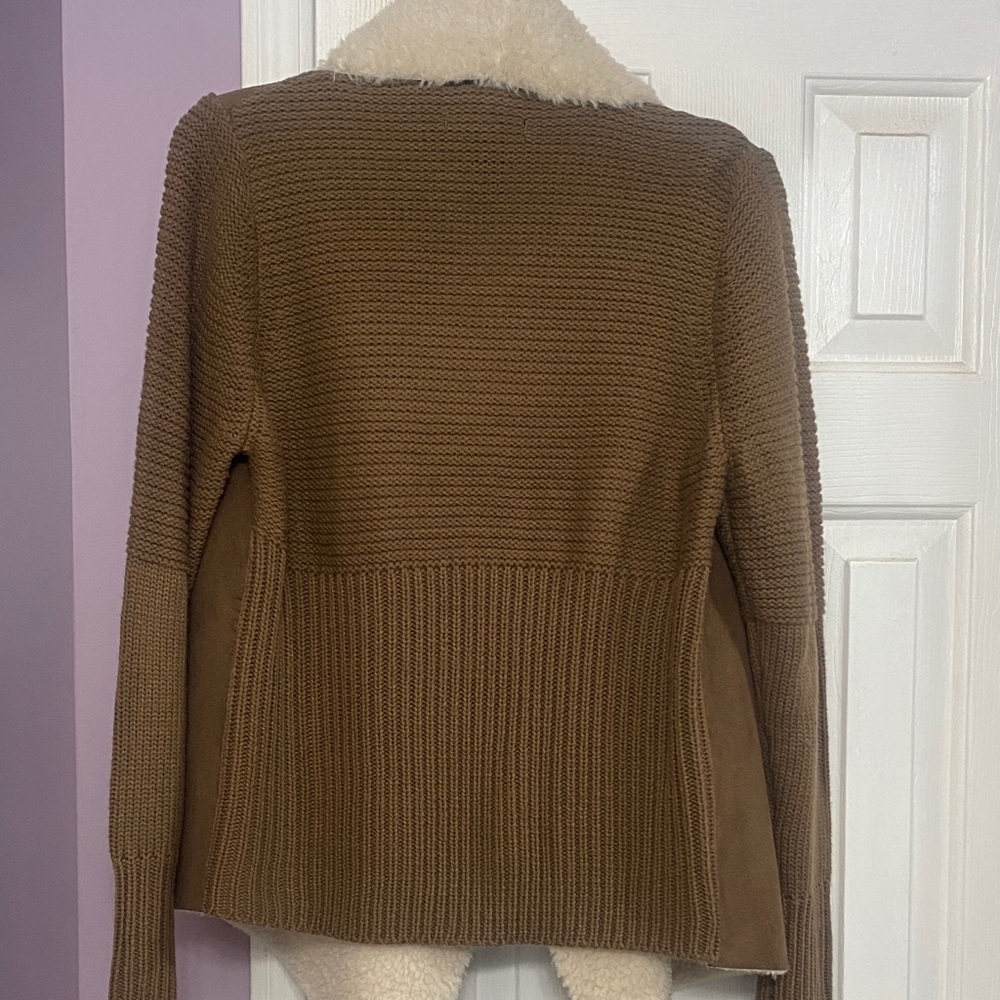 Brown and Cream Women's Jacket - Picture 5 of 7